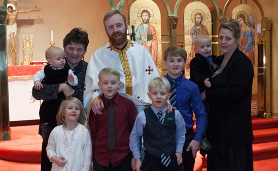 Τραγικός θάνατος σε τροχαίο για ιερέα πατέρα έξι παιδιών