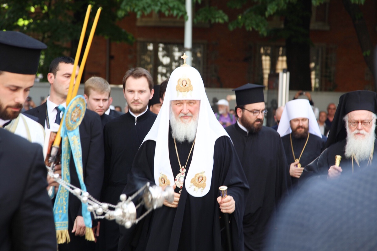 ΟΡΘΟΔΟΞΙΑ INFO Ι Έφθασε στα Τίρανα ο Πατριάρχης Ρωσίας - Δοξολογία στον Καθεδρικό Ναό της Αναστάσεως